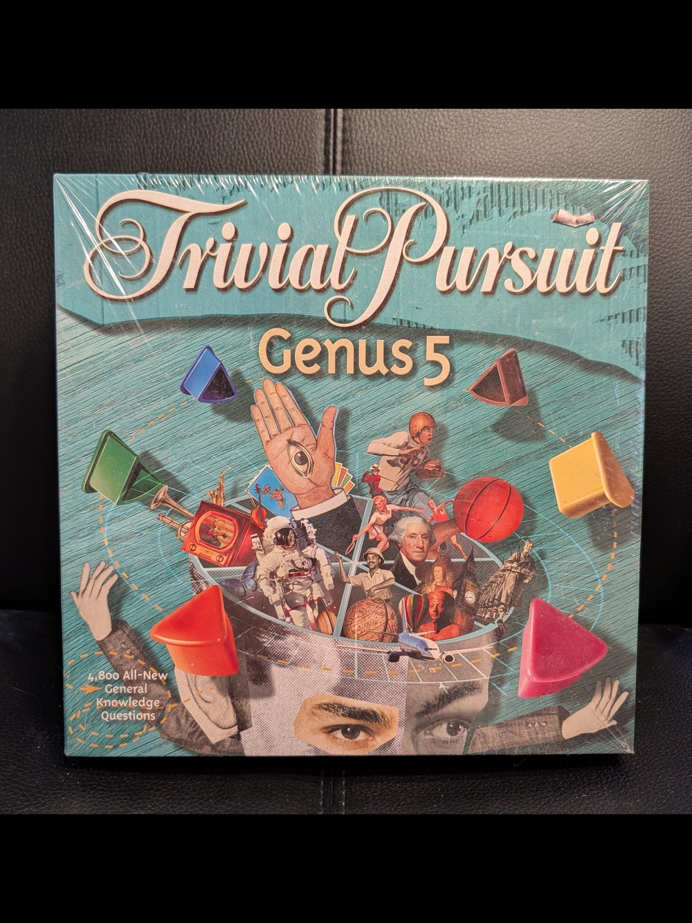 Trivial Pursuit Genus 5 Board Game – Teal Box